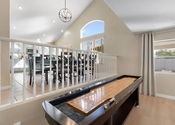 Luxury Desert Oasis! 5 Bedroom, 3 Bath W Heated Pool Hébergement de vacances Mesa