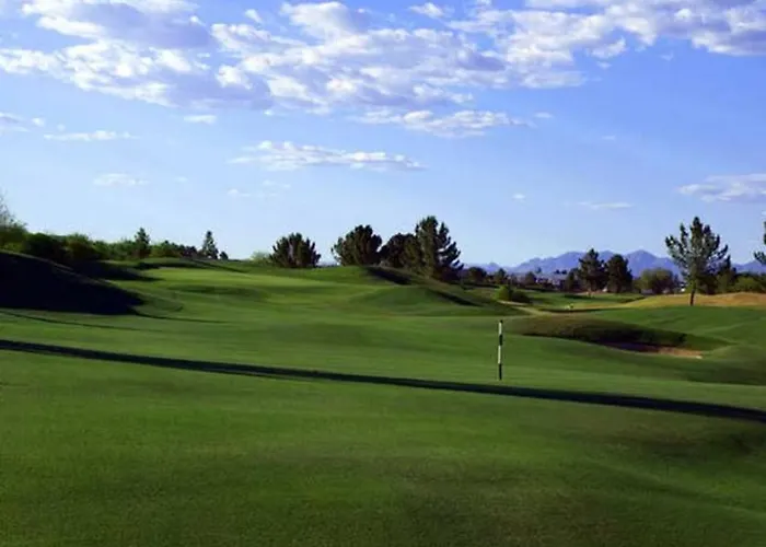 Hébergement de vacances Luxury Desert Oasis! 5 Bedroom, 3 Bath W Heated Pool