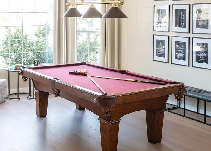 Luxury Desert Oasis! 5 Bedroom, 3 Bath W Heated Pool Hébergement de vacances