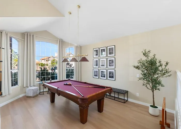 Luxury Desert Oasis! 5 Bedroom, 3 Bath W Heated Pool * Mesa