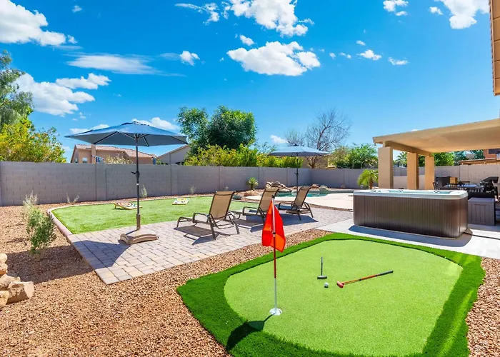 Luxury Desert Oasis! 5 Bedroom, 3 Bath W Heated Pool Mesa